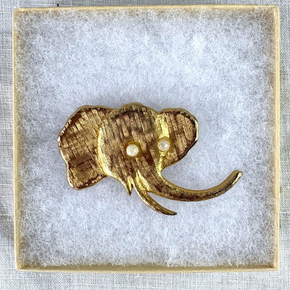 Vintage J. Freides NYC Gold Tone Elephant Head Brooch